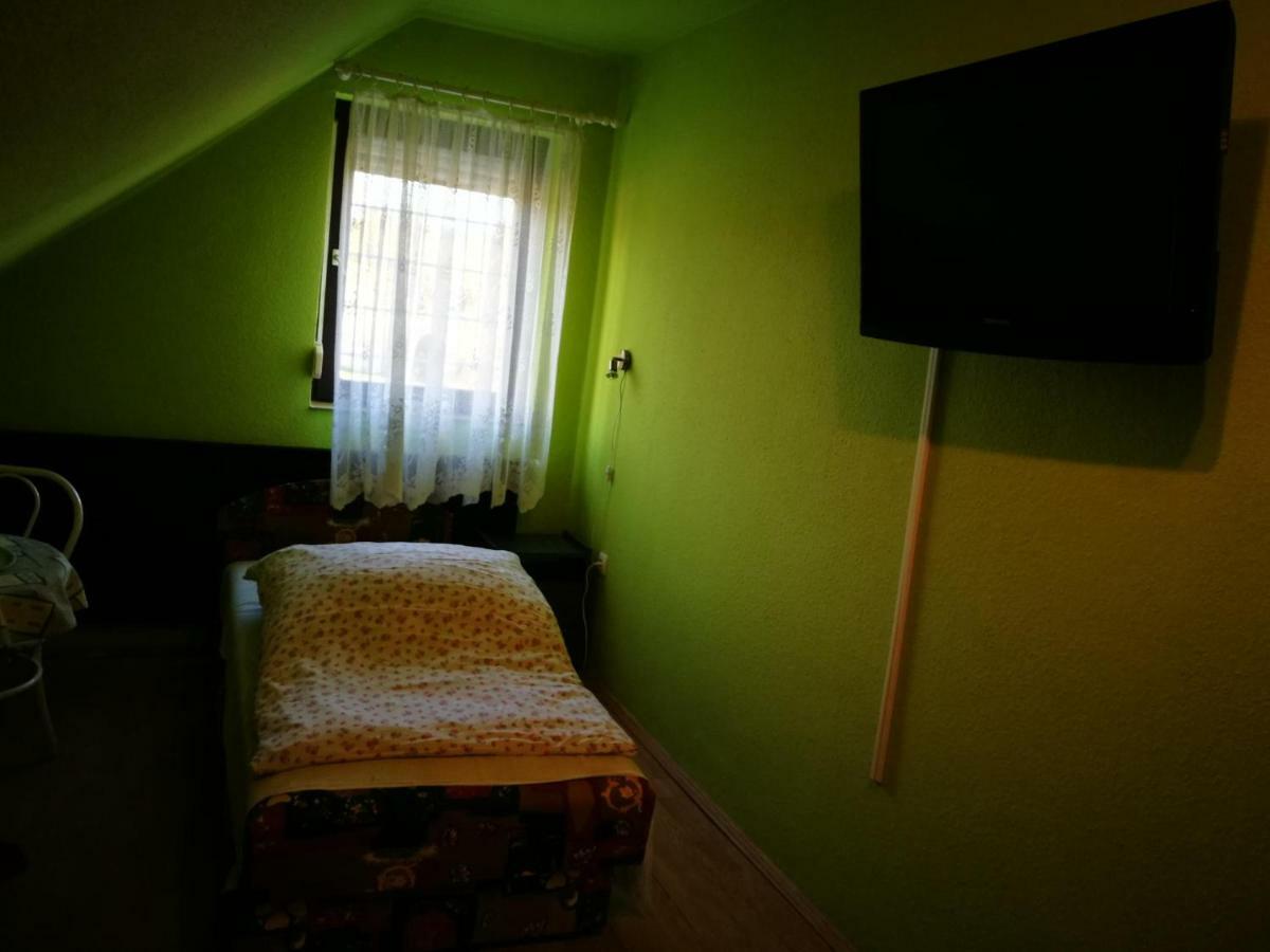 Paterdombi Vendeghaz Hotell Zalaegerszeg Eksteriør bilde